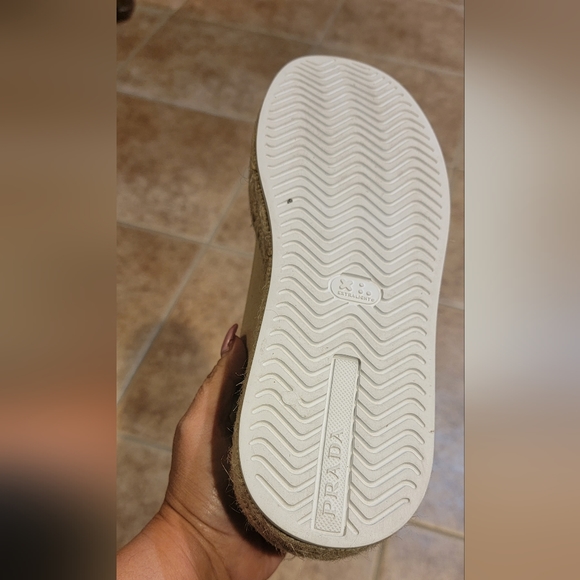 One Amputee shoe, PRADA Platform Lace-up Wedge Sneaker size 40 left foot only - Picture 6 of 8